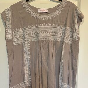 Izzy & Lola Embroidered Mexican Tunic